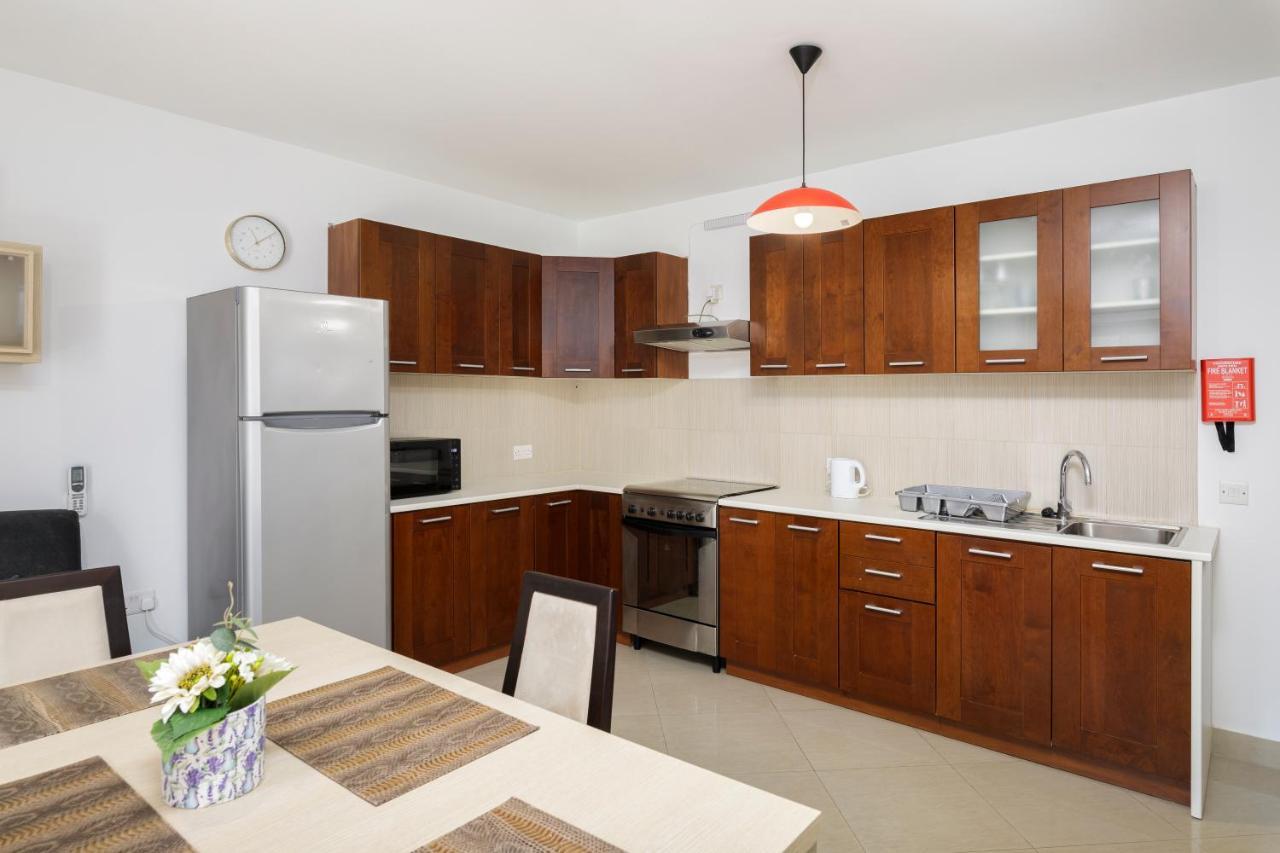 Hilltop Apartments - Stylish Comfort Living Close To The Sea, Bugibba San Pawl il-Baħar Eksteriør bilde