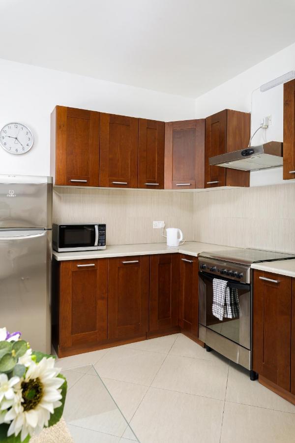 Hilltop Apartments - Stylish Comfort Living Close To The Sea, Bugibba San Pawl il-Baħar Eksteriør bilde