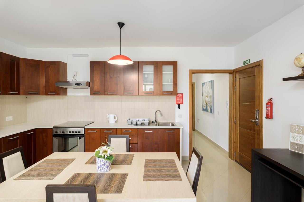 Hilltop Apartments - Stylish Comfort Living Close To The Sea, Bugibba San Pawl il-Baħar Eksteriør bilde